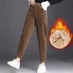 Pantalón de pana y forro polar con cintura elástica
