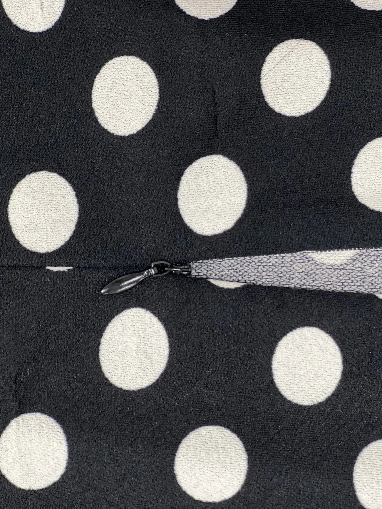 Robe Longue Fluide à Manches Courtes Bouffantes et Motifs Floraux